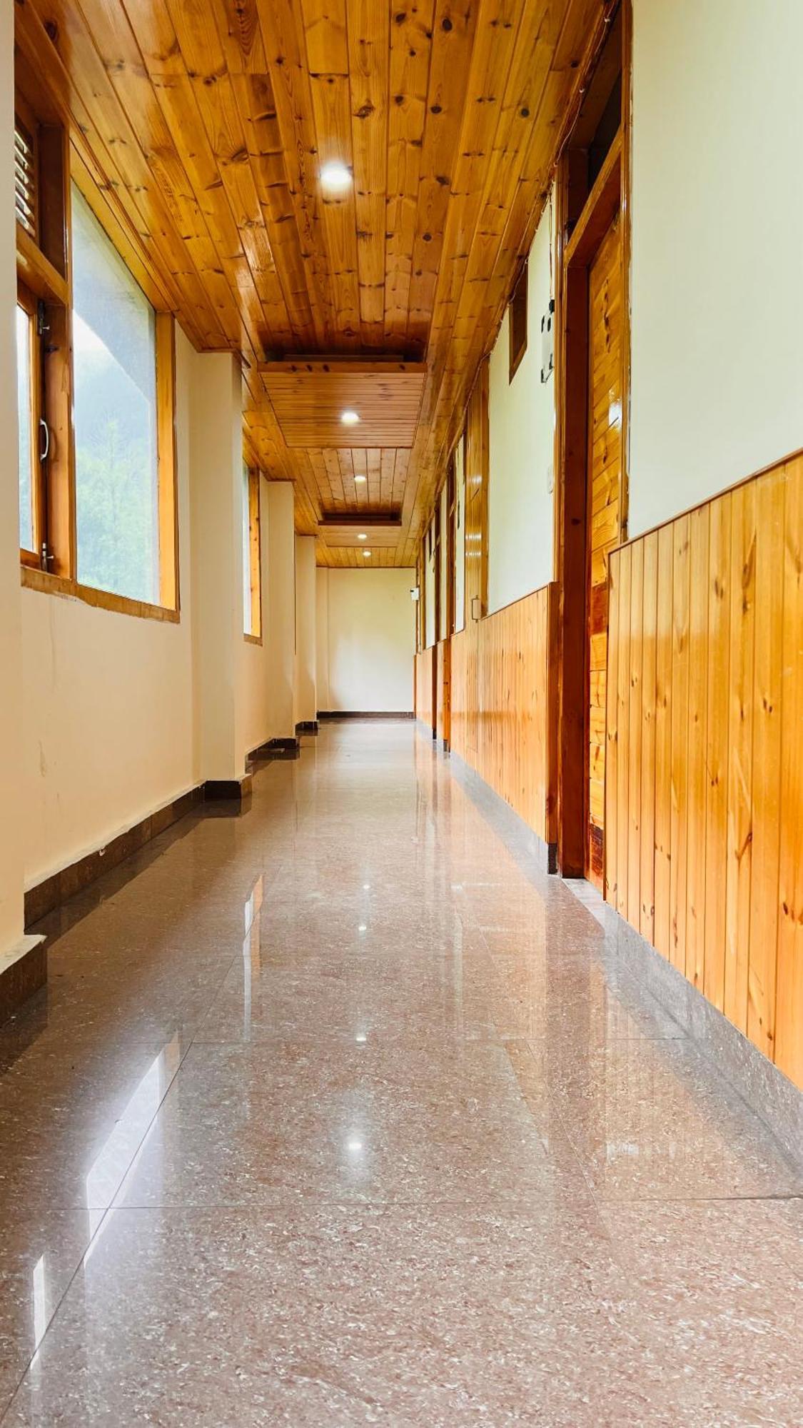 Himalayan Village Resort, Manali Экстерьер фото